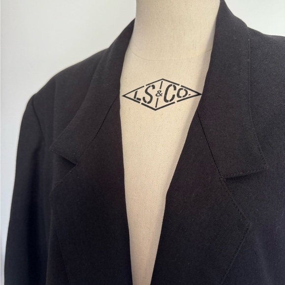 Women's vintage Black Blazer Coat. - Picture 3 of 6